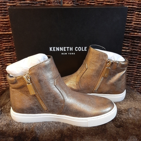 NIB Kenneth Cole Kiera Leather Gold Metallic High Tops Zip Up Sneakers Shoes 5.5 - Picture 1 of 7